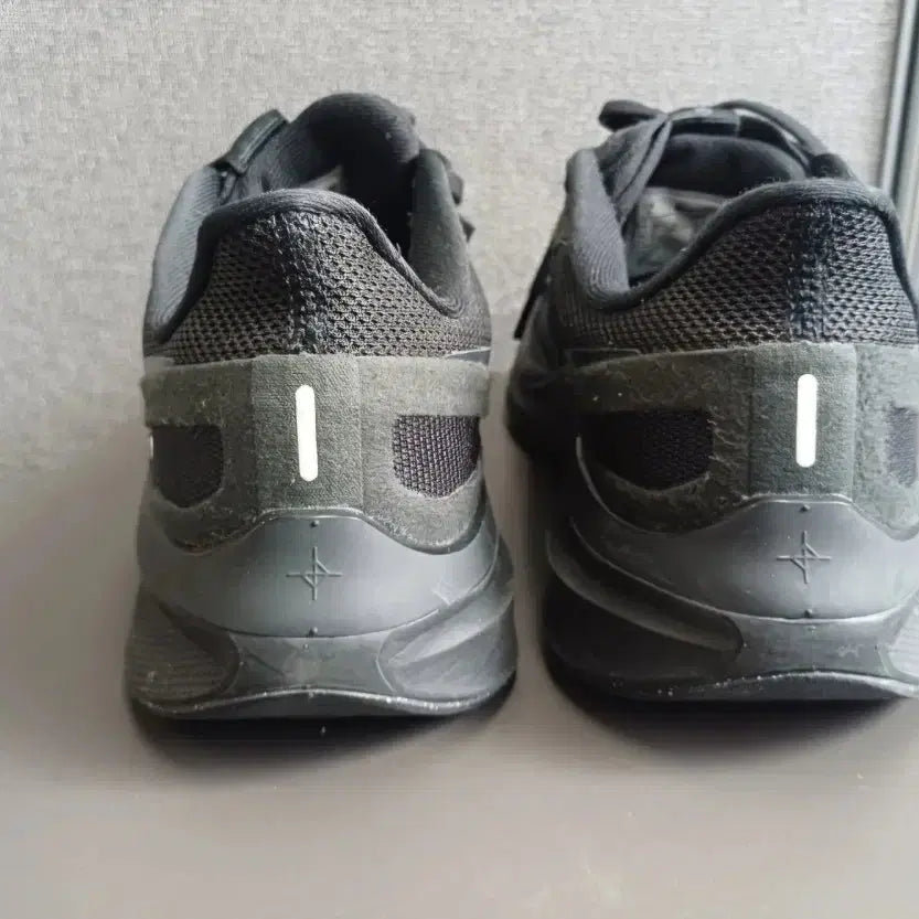 [SOLD OUT] (240)나이키 우먼스 스트럭처25 블랙