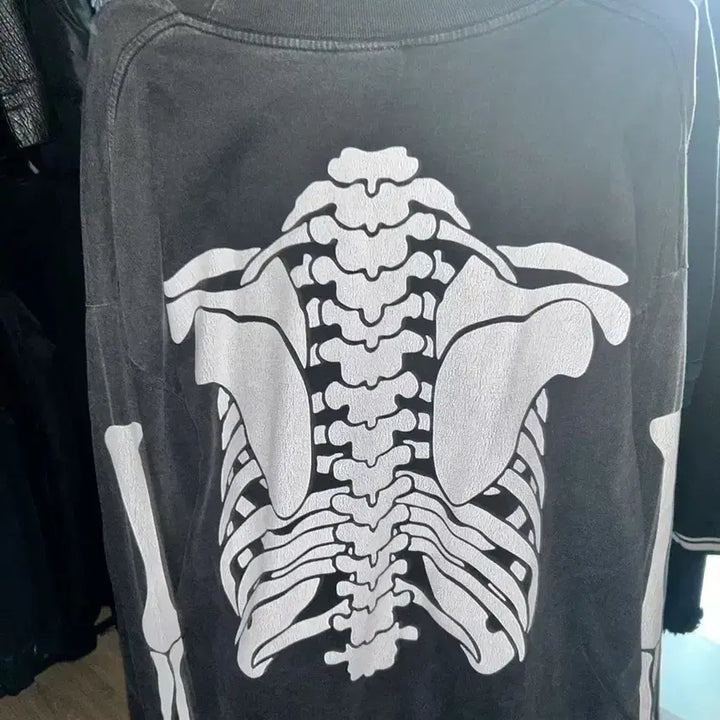[BUNJANG] Vintage Skull Long Sleeve Shirt / 락시크 펑크 힙합 고스 빈티지 해골롱슬리브