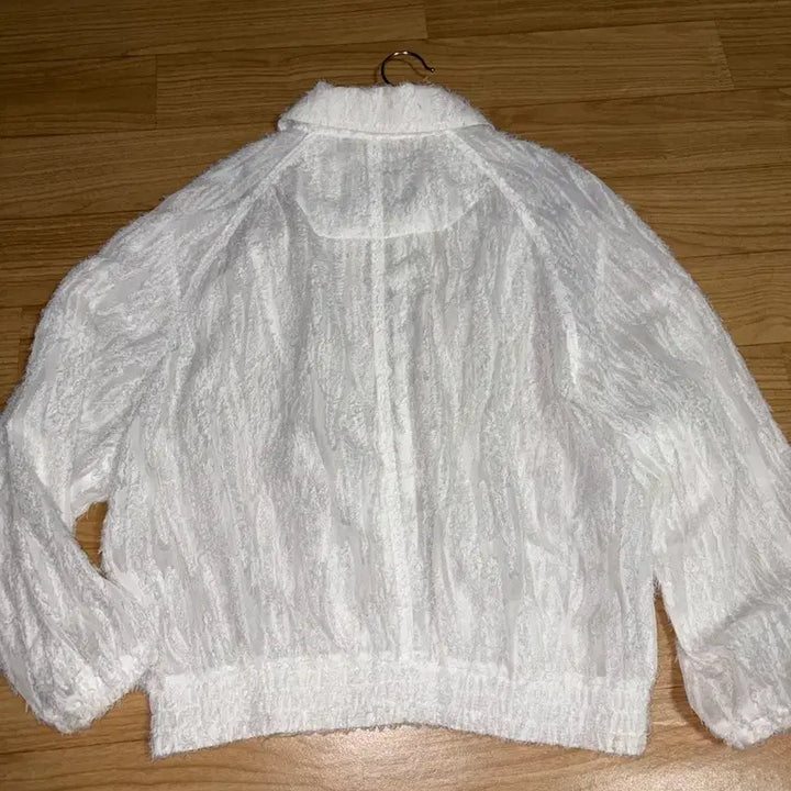 [BUNJANG] INSILENCE WOMAN Feather Texture Jumper / [인사일런스 우먼] 페더 텍스쳐 점퍼