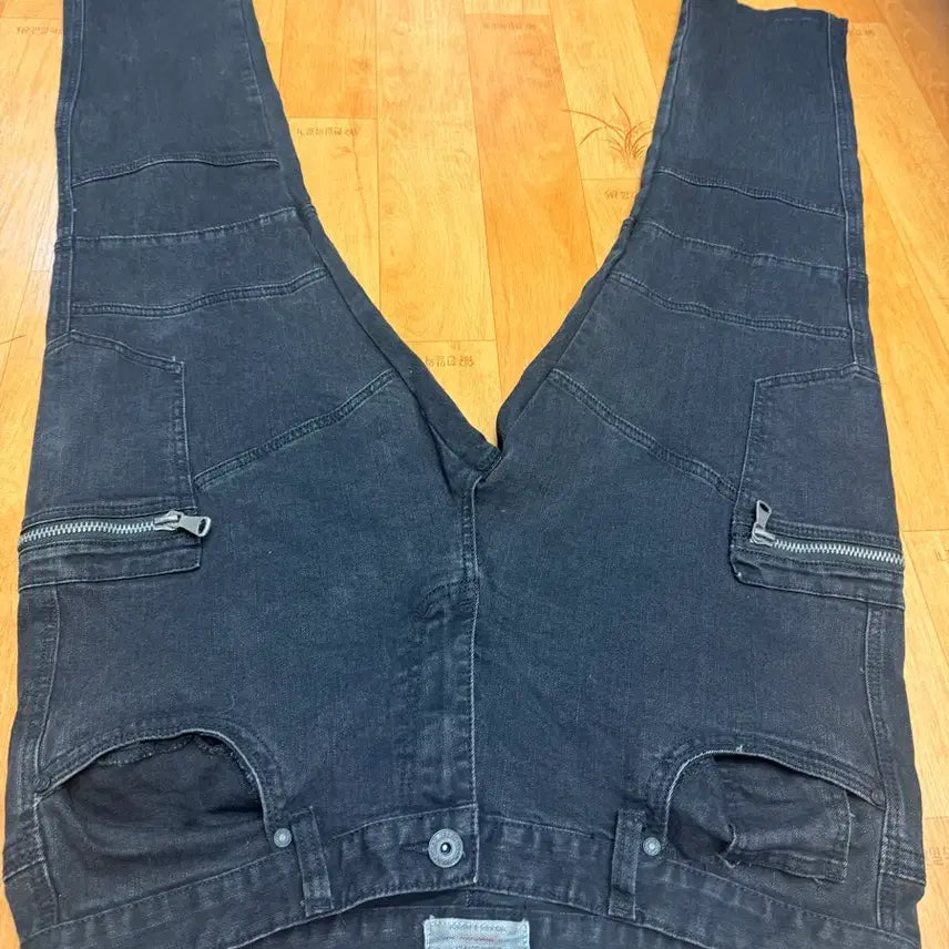 [SOLD OUT] 블랙 워싱 데님 카고 바지 38 사이즈
