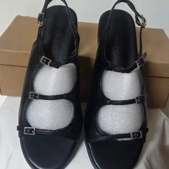 [BUNJANG] Black Three Buckle Sandals / 쓰리 버클 샌들((새상품))
