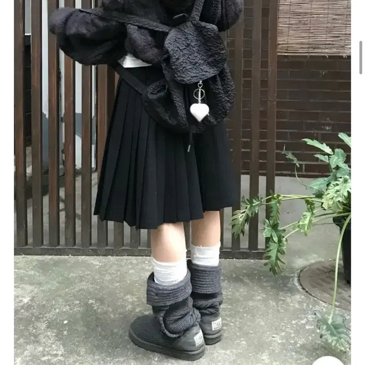[BUNJANG] OENN Tokyo Pleats Midi Skirt / 오엔엔 도쿄 플리츠 미디 스커트