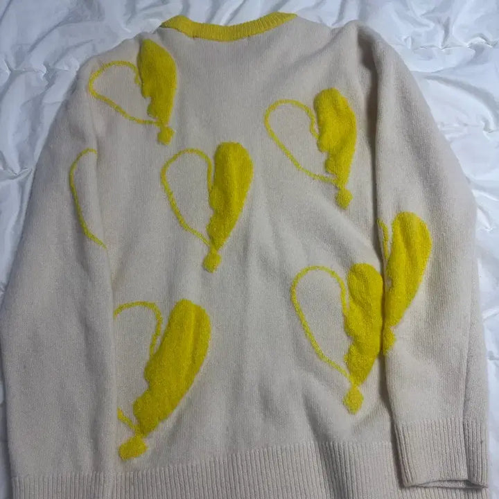 [BUNJANG] Lucky Chouette Yellow Knit Sweater / 럭키슈에뜨 노랑니트