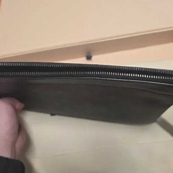 [BUNJANG] Louis Vuitton Monogram Eclipse To Go Clutch Bag / 정품 A+루이비통 블랙 모노그램 투고 클러치 백