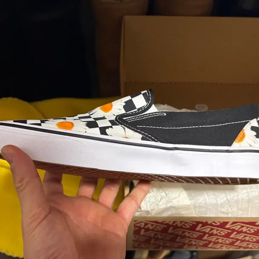 [BUNJANG] VANS 반스 러브미 러브미 낫 슬립온 데이지 / VANS 반스 러브미 러브미 낫 슬립온 데이지