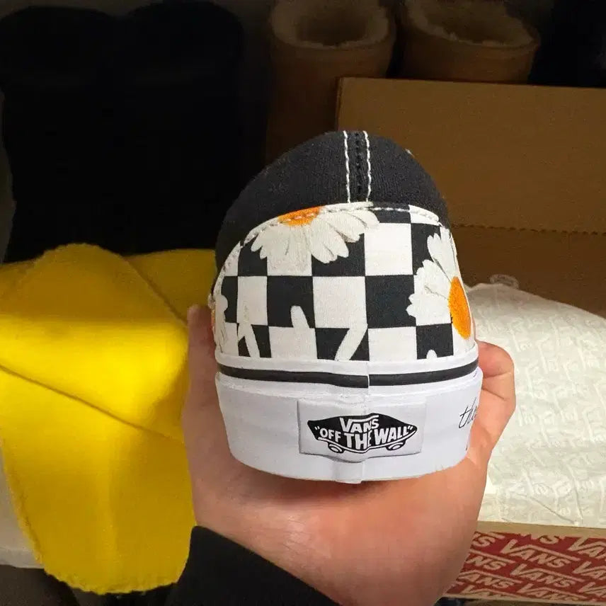 [BUNJANG] VANS 반스 러브미 러브미 낫 슬립온 데이지 / VANS 반스 러브미 러브미 낫 슬립온 데이지