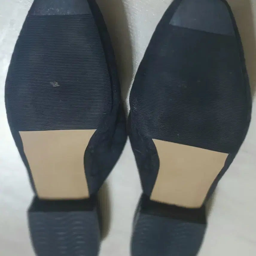 [BUNJANG] SJ Black Mule Punching Buckle Slippers / SJ SJ 블랙 뮬  펀칭 버클 스리퍼