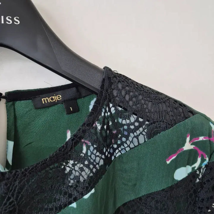 [BUNJANG] Maje Lace Asymmetric Dress / 마쥬 레이스배색 언발 원피스