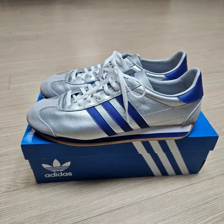 [BUNJANG] Adidas Country OG Silver Sneakers / 아디다스 컨트리 og 실버 275