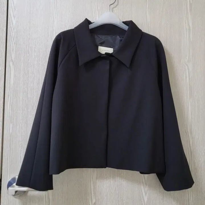 [BUNJANG] Iring Market Premium Short Jacket - Black (M) / 아이링마켓 제작 프리미엄 숏자켓 블랙 M