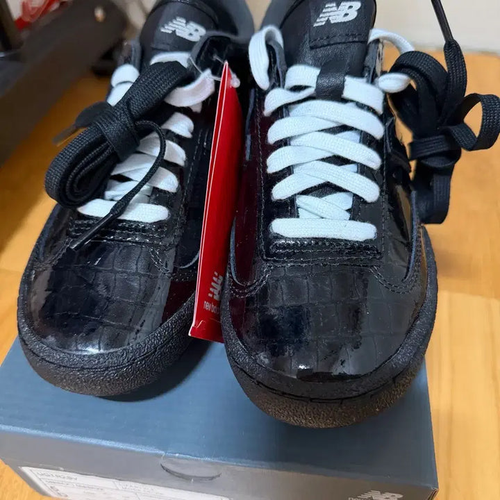 [BUNJANG] New Balance UGR72SV Gaiter Run Sneakers / 뉴발란스 UGR72SV 게이터 런