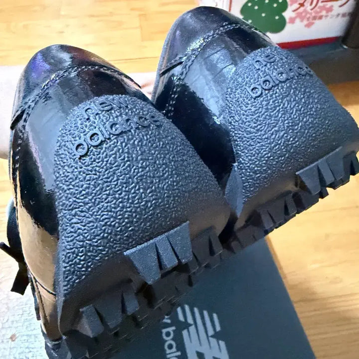[BUNJANG] New Balance UGR72SV Gaiter Run Sneakers / 뉴발란스 UGR72SV 게이터 런