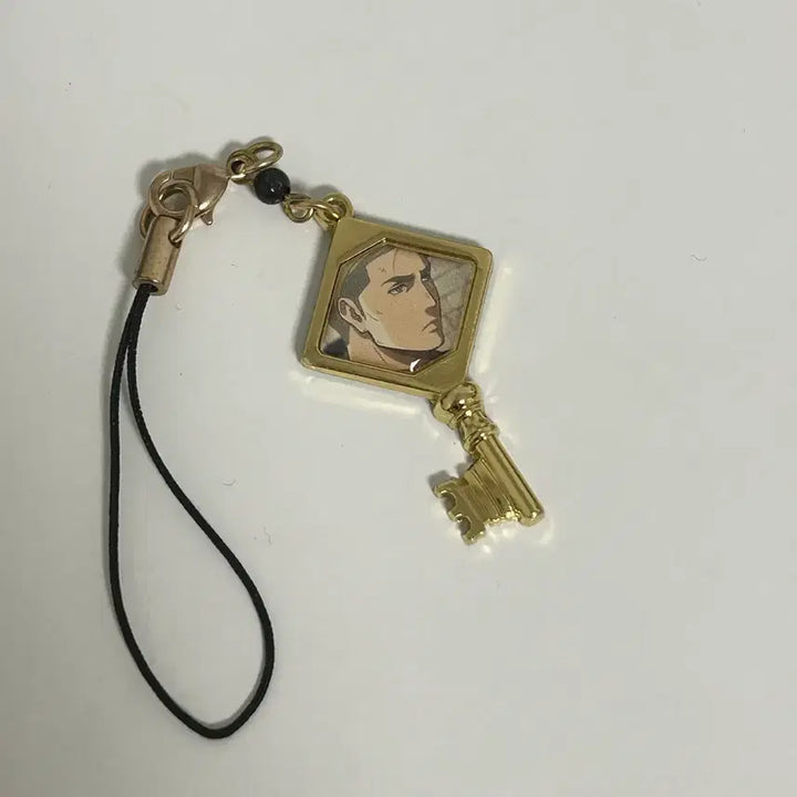 [BUNJANG] Attack on Titan Rare Vintage Basement Key Strap Keychain Erwin Smith / 진격의 거인 희귀 고전 지하실 열쇠 스트랩 키링 엘빈 스미스