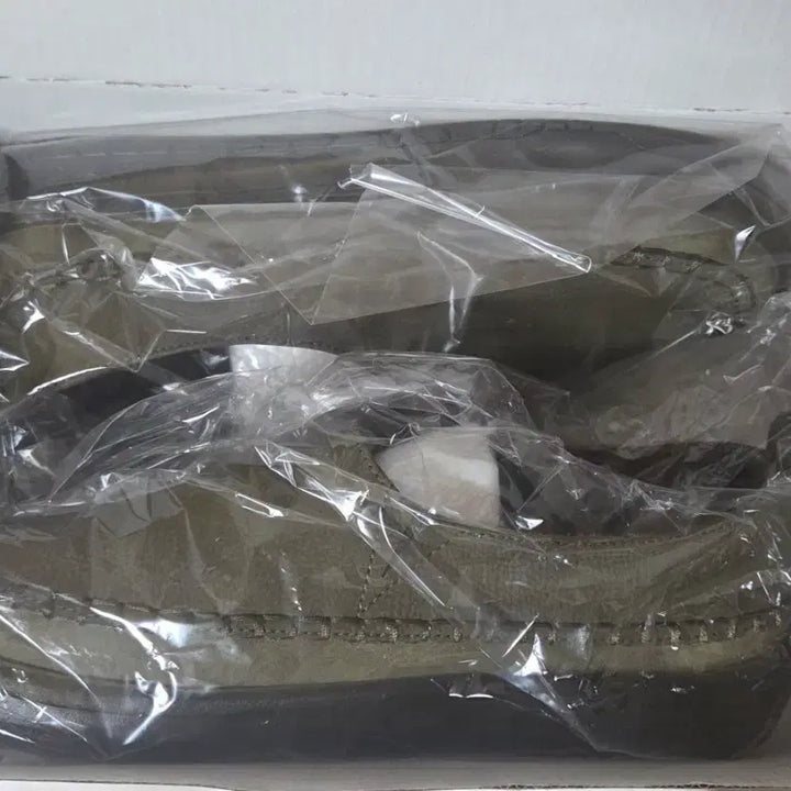 [BUNJANG] Khaki Loafers &amp; Slip-ons / 카키색 로퍼&amp;슬립온((새상품))