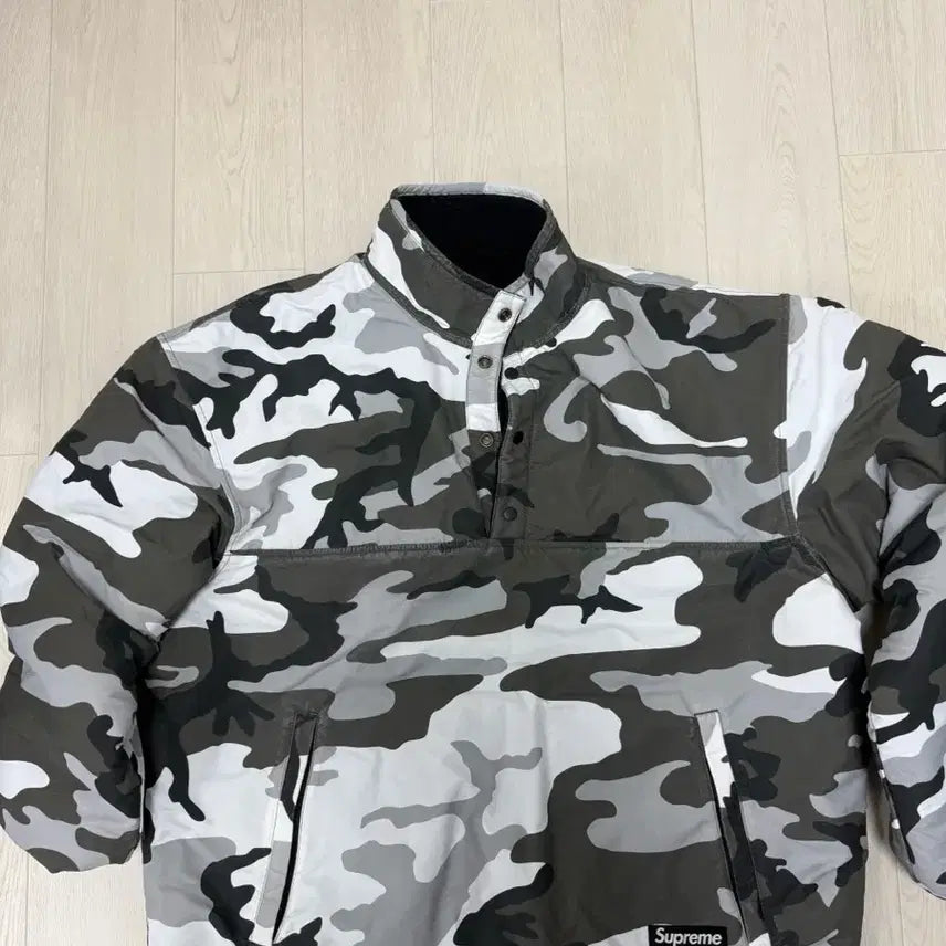 [BUNJANG] Supreme Polartec Shirred Reversible Pullover Black / 슈프림 폴라텍 셔링 리버시블 풀오버 블랙 - 25FW