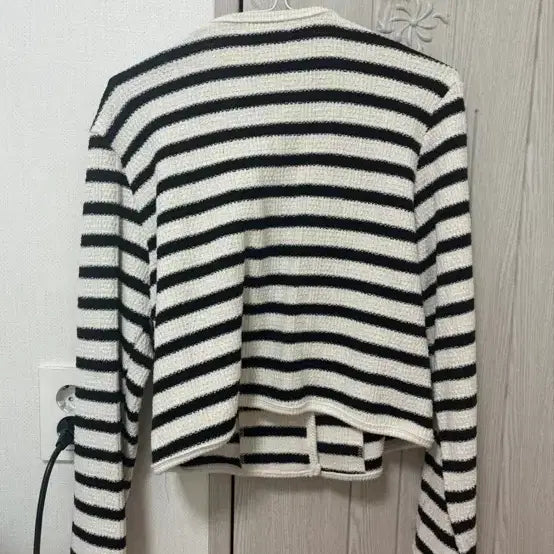 [SOLD OUT] 모이바바 Arr. 스트라이프 가디건