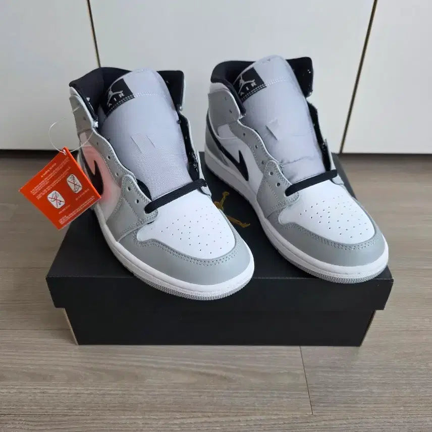 [BUNJANG] Nike Jordan 1 Mid Light Smoke Grey / [260] 조던 1 미드 라이트 스모크 그레이