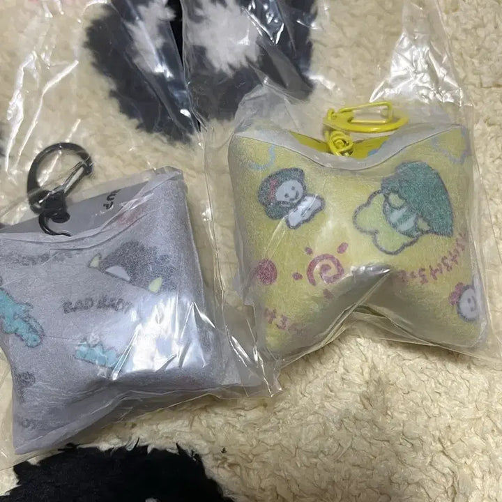 [SOLD OUT] 산리오 미니케이스 미니파우치키링 배드바츠마루 케로케로케로피