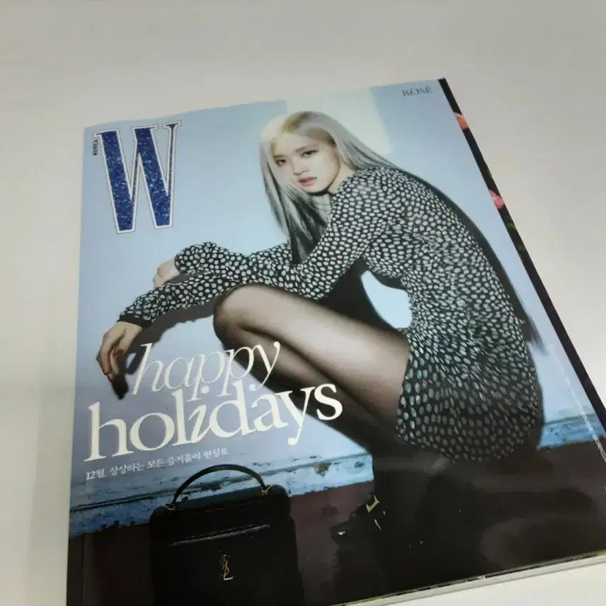 [BUNJANG] W Korea Rosé Pictorial / W KOREA 로제 화보
