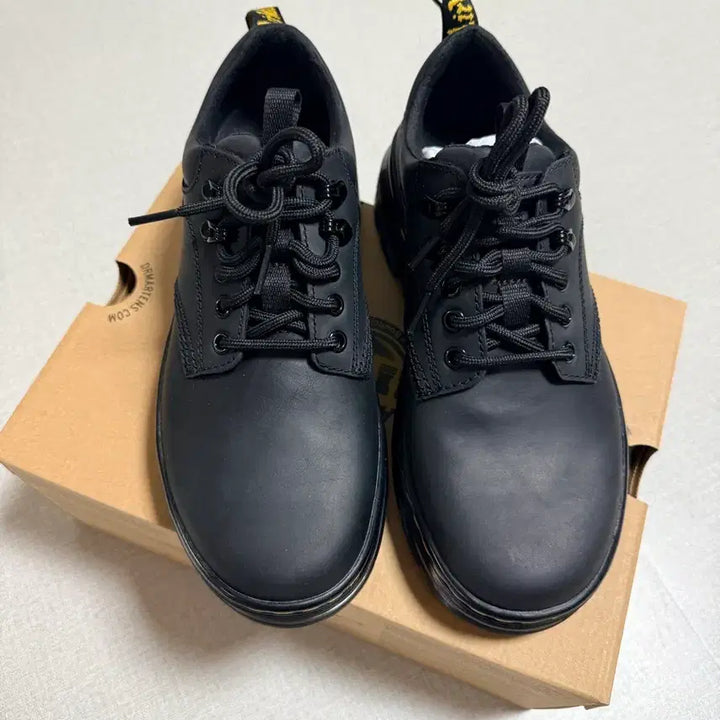 [BUNJANG] Dr. Martens 20 Hole Wyoming Leather Boots UK 6 / 닥터마틴 리더 와이오밍 레더 250 uk6 새상품
