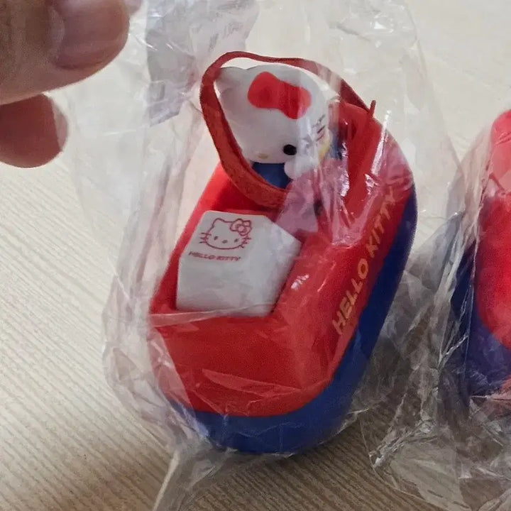 [BUNJANG] Sanrio Hello Kitty Keycap Keychain / 산리오 헬로키티 키캡키링 키보드키링