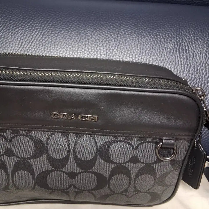 [BUNJANG] Coach Graham Signature Canvas Crossbody Bag / 코치 남성 시그니처 캔버스 그레이엄 크로스바디백