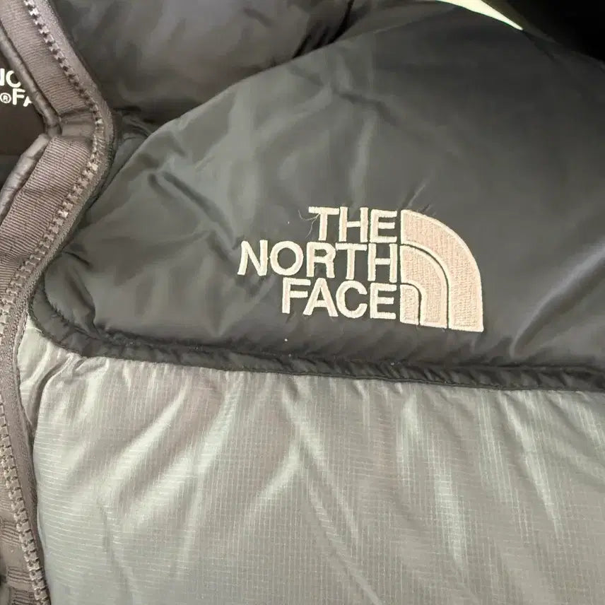 [BUNJANG] The North Face Nuptse Padded Jacket Gray/Black 95 Size / 노스페이스 눕시 패딩 그레이/블랙 95size