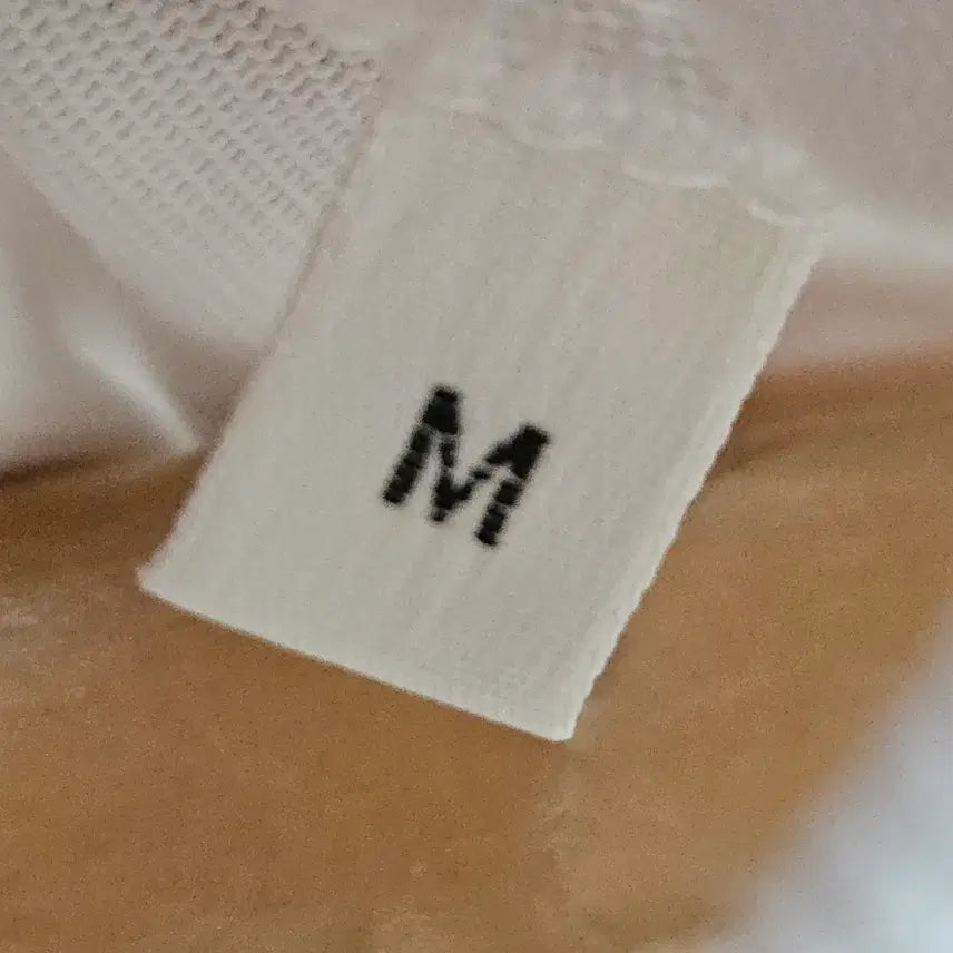 [SOLD OUT] 아미 AMI 케빈라이온스 정품 반팔 티셔츠 M (거의 새상품)