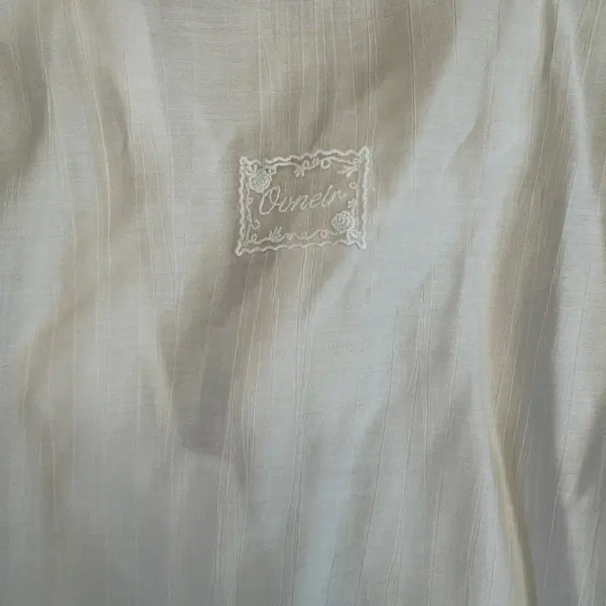 [BUNJANG] OVNEIR Blouse / 오브네어 ovneir 블라우스