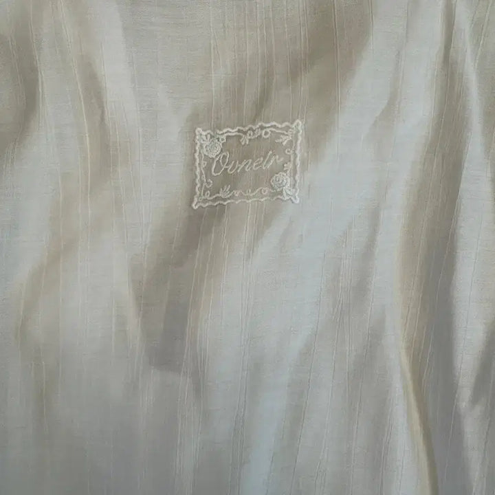 [BUNJANG] OVNEIR Blouse / 오브네어 ovneir 블라우스