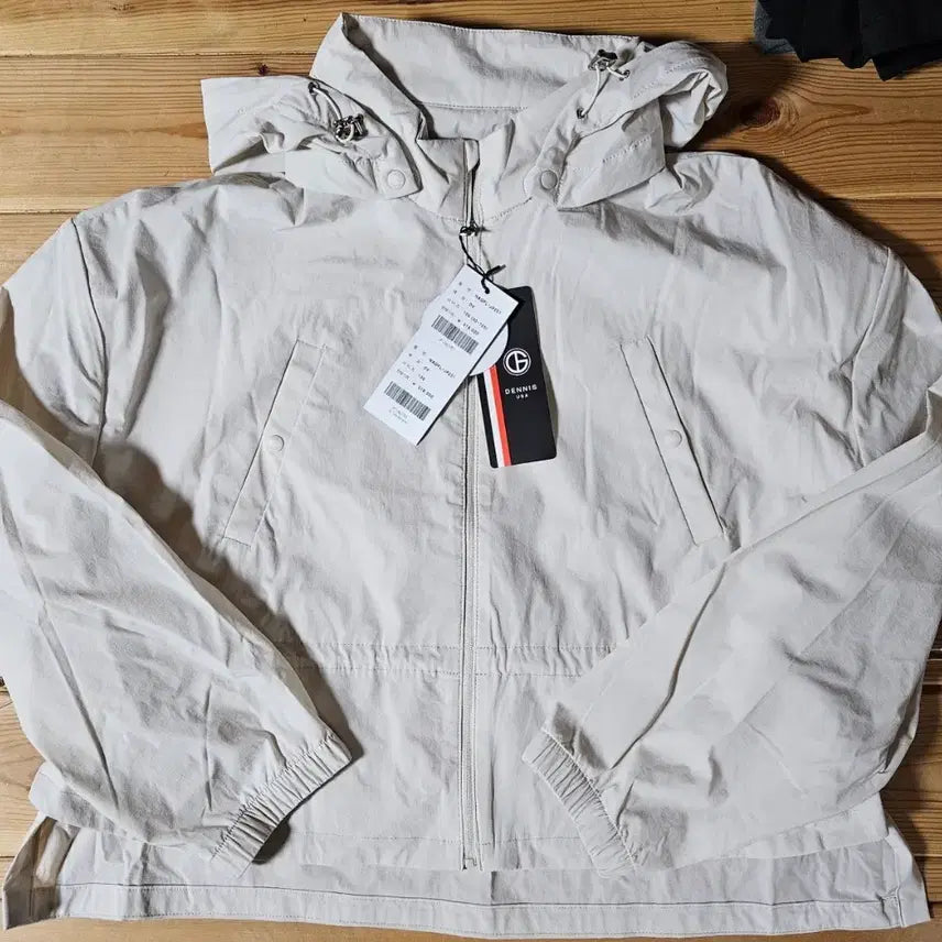 [SOLD OUT] DENNIS 후드 바람막이 자켓 아이보리