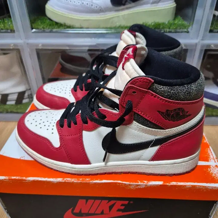 [BUNJANG] Nike Air Jordan 1 High Retro OG Chicago 2022 Sneakers / [260] 조던 1 하이 레트로 OG 시카고 2022