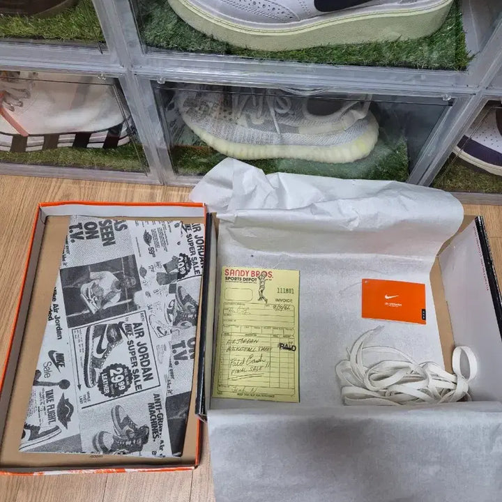 [BUNJANG] Nike Air Jordan 1 High Retro OG Chicago 2022 Sneakers / [260] 조던 1 하이 레트로 OG 시카고 2022