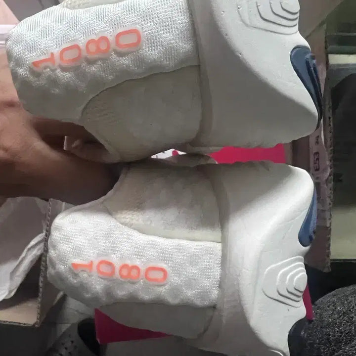 [BUNJANG] New Balance Fresh Foam 1080 v14 Wide 2E Sneakers / 뉴발란스 흰색 운동화 Fresh Foam 1080 v14