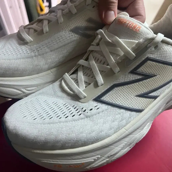 [BUNJANG] New Balance Fresh Foam 1080 v14 Wide 2E Sneakers / 뉴발란스 흰색 운동화 Fresh Foam 1080 v14