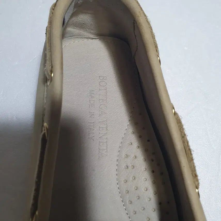 [SOLD OUT] 정품 ㅡ 보테가베네타 ㅡ240