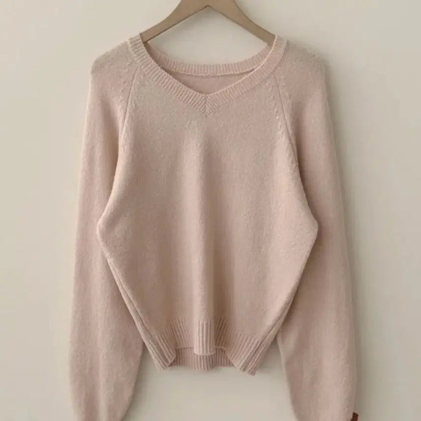 [BUNJANG] ANDMORE V-Neck Loose Fit Knit Pink S / 앤드모어 브이넥 루즈핏 니트 핑크 S 분홍 봄옷 에이블리