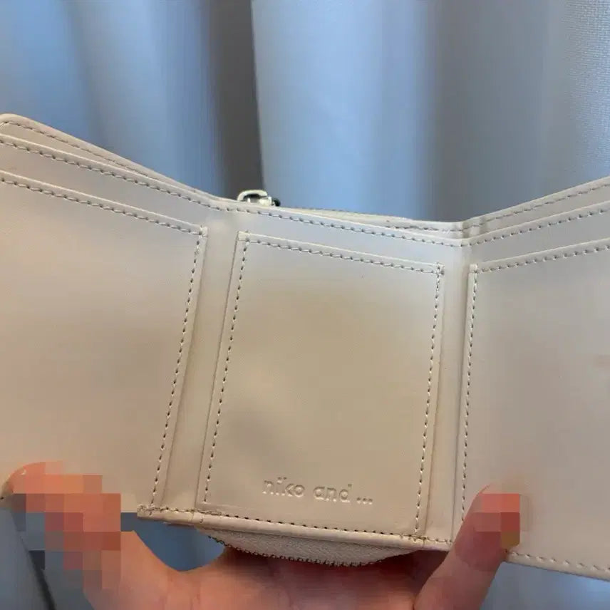 [BUNJANG] Niko and... Star Pattern Trifold Wallet - Cream / 니코앤드 niko and 별 패턴 지갑 크림