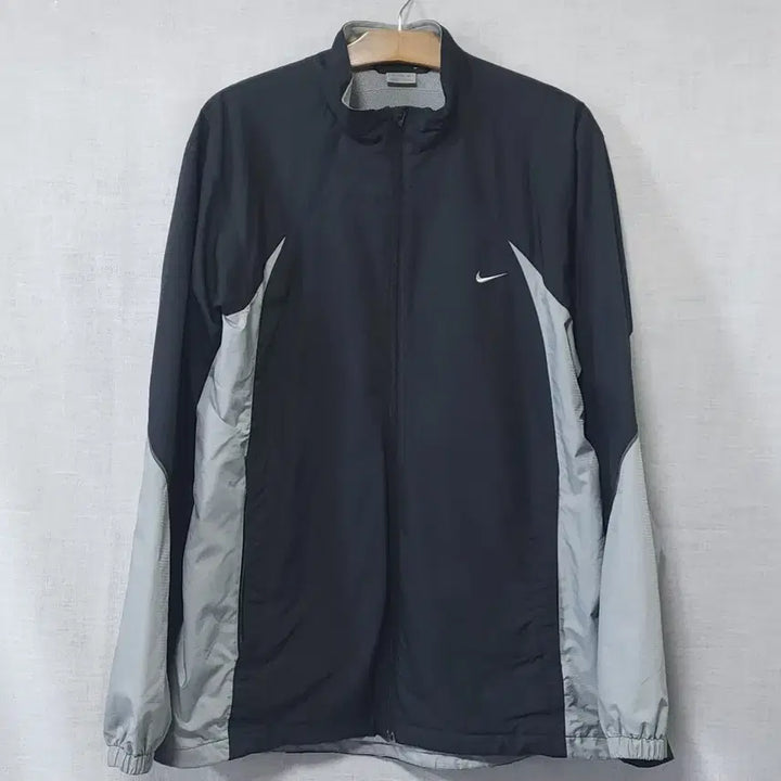 [BUNJANG] Nike Climafit Running Windbreaker Jacket (110) / 나이키 정품 클리마핏 봄가을 런닝 바람막이 자켓점퍼 110 축구
