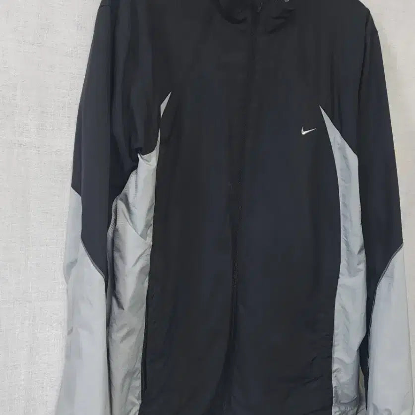 [BUNJANG] Nike Climafit Running Windbreaker Jacket (110) / 나이키 정품 클리마핏 봄가을 런닝 바람막이 자켓점퍼 110 축구
