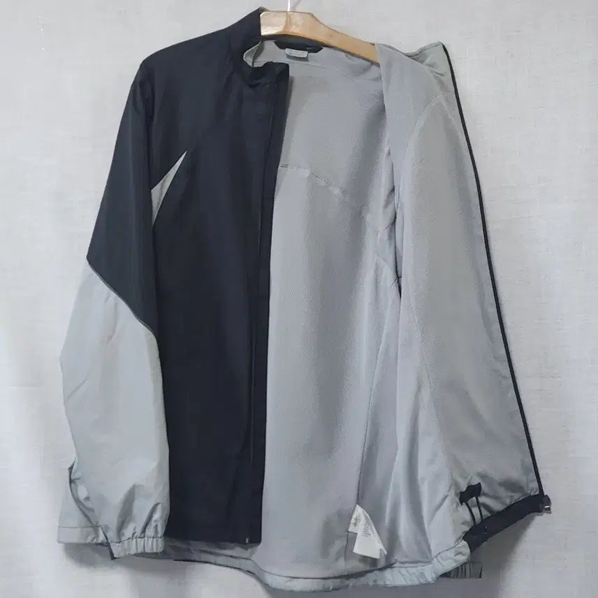 [BUNJANG] Nike Climafit Running Windbreaker Jacket (110) / 나이키 정품 클리마핏 봄가을 런닝 바람막이 자켓점퍼 110 축구