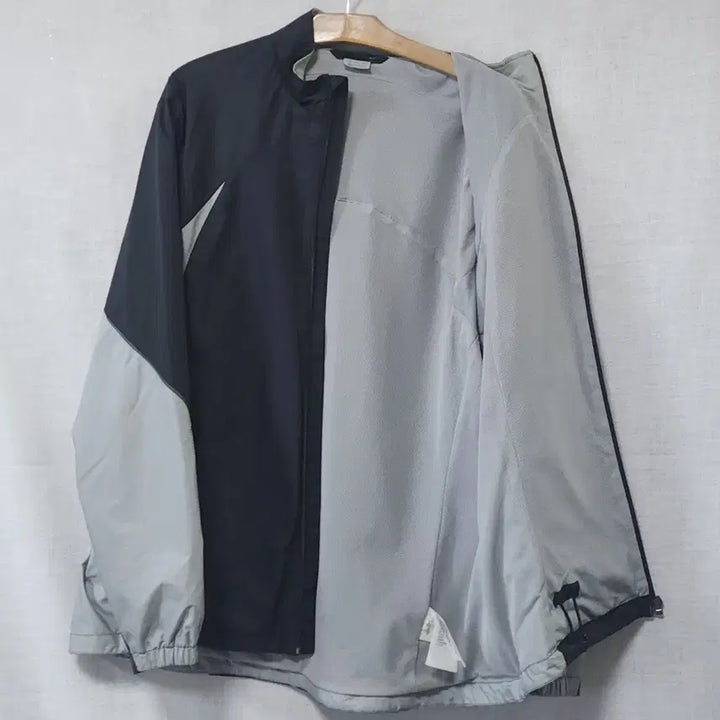 [BUNJANG] Nike Climafit Running Windbreaker Jacket (110) / 나이키 정품 클리마핏 봄가을 런닝 바람막이 자켓점퍼 110 축구