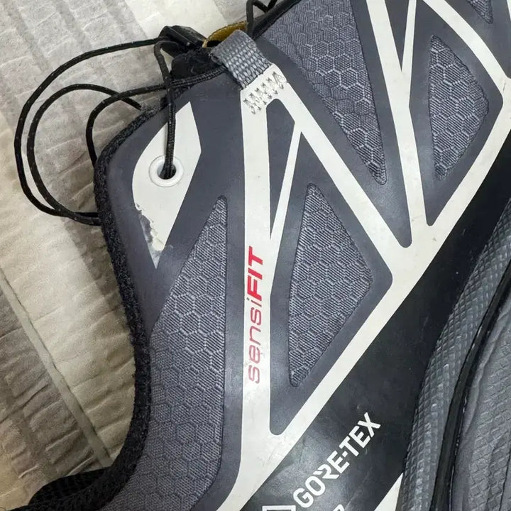 [BUNJANG] Salomon XT-6 Gore-Tex Black Ebony Sneakers 270 / 살로몬 XT-6 고어텍스 블랙 에보니 270