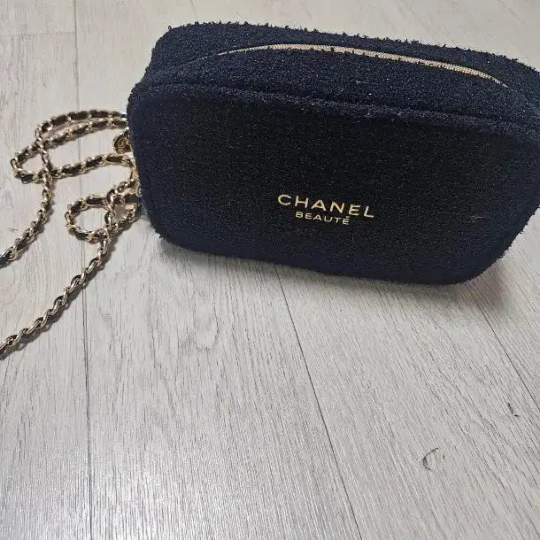 [BUNJANG] Chanel Beauty Tweed Shoulder Pouch &amp; Bag / 샤넬 뷰티 트위드 소재 숄더 파우치&amp;가방