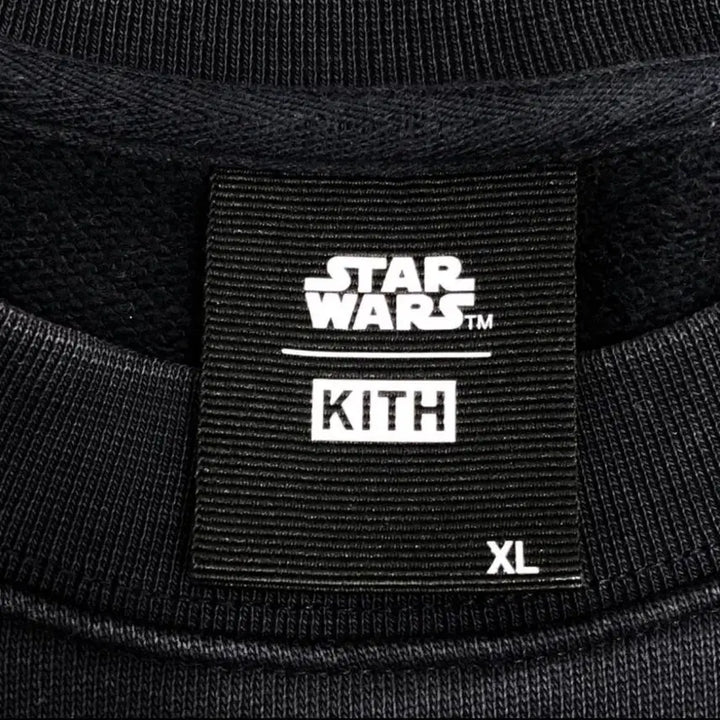 [BUNJANG] Kith Stormtrooper Graphic Crewneck Navy XL / Kith 키스 X스타워즈 스톰트루퍼그래픽 크루넥 네이비 XL