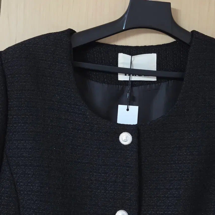 [BUNJANG] Miel Tweed Jacket / 택달린새상품) 미엘 miel 브레스자켓 블랙 노카라 7부 숏 트위드