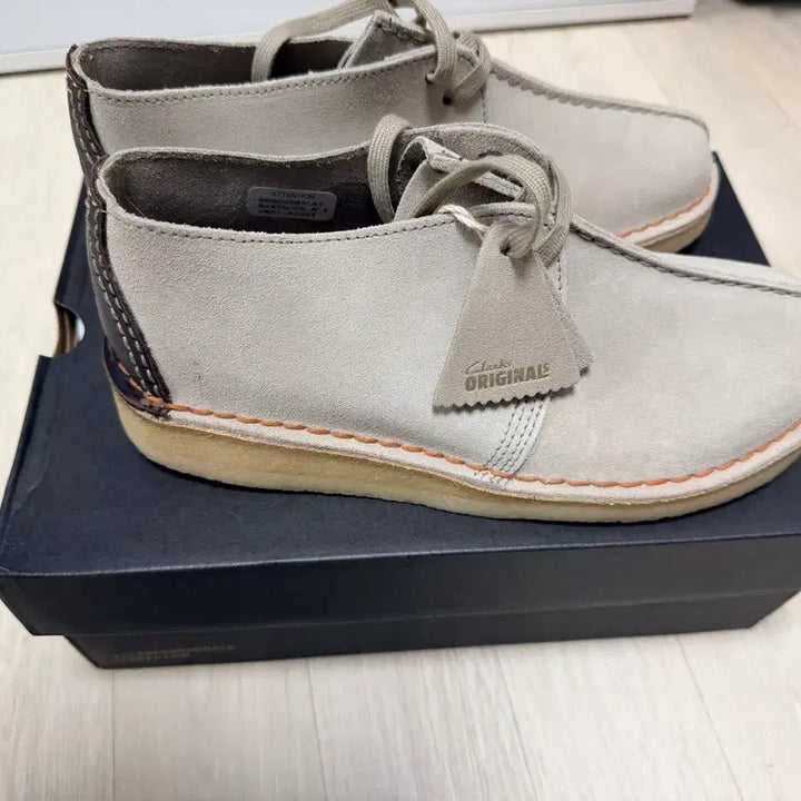 [BUNJANG] Clarks Desert Trek 250 New / 클락스 데저트 트랙 250새상품