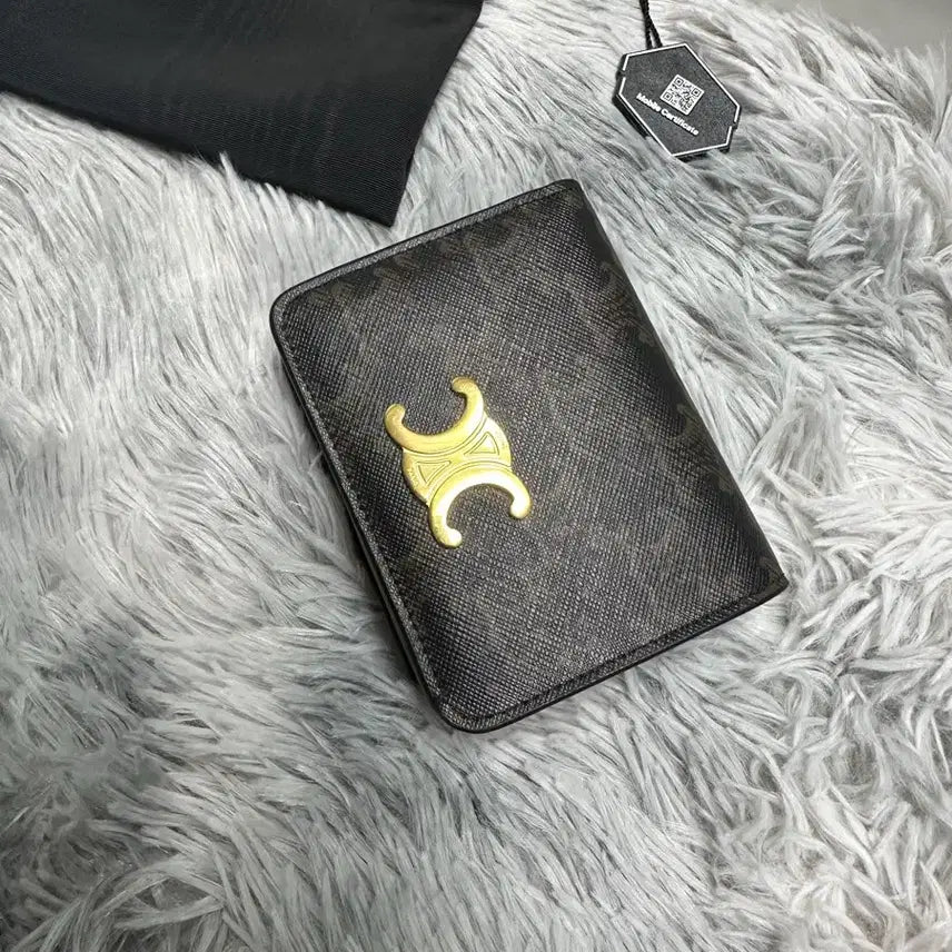 [BUNJANG] Celine Triomphe Compact Wallet (Cream) / (새상품급) 셀린느 트리옹프 컴팩트 지갑 (크림)