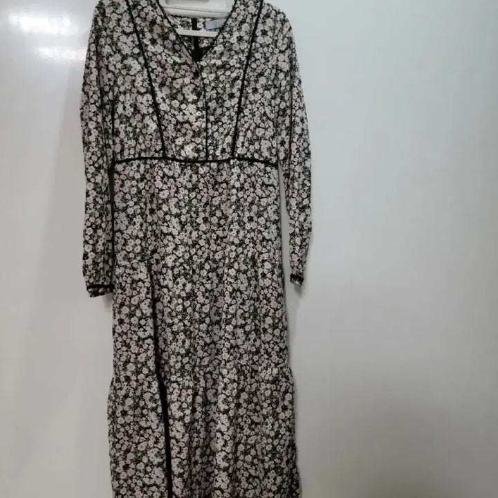 [BUNJANG] 8seconds Floral Long Dress / 에잇세컨즈 플라워 롱 원피스