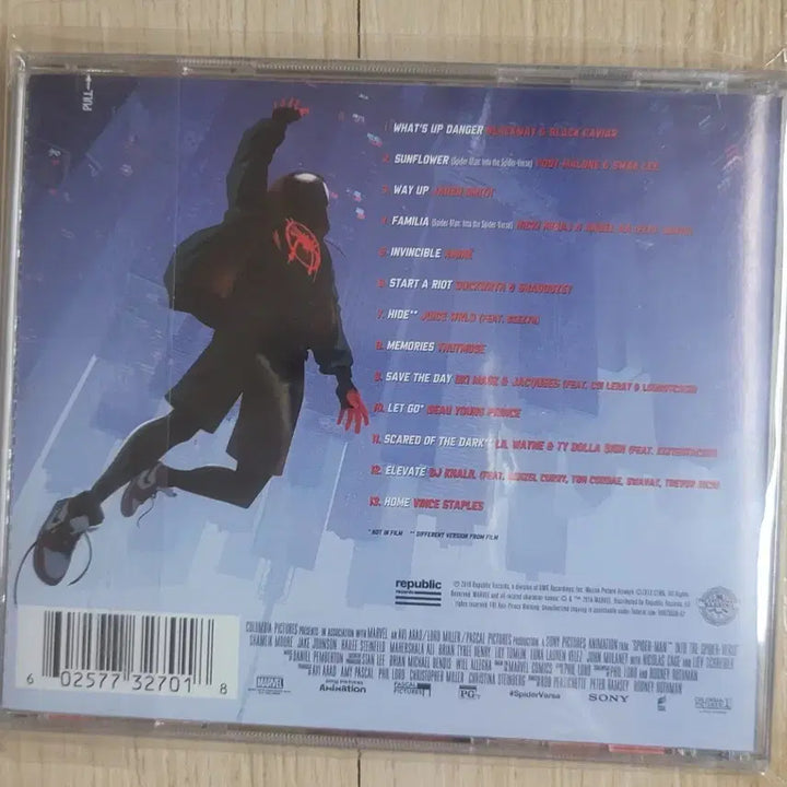 [BUNJANG] Spider-Man: Into the Spider-Verse OST CD Peter Parker Cover / [할인] 스파이더맨 뉴 유니버스 OST CD 리미티드 피터 파커 커버